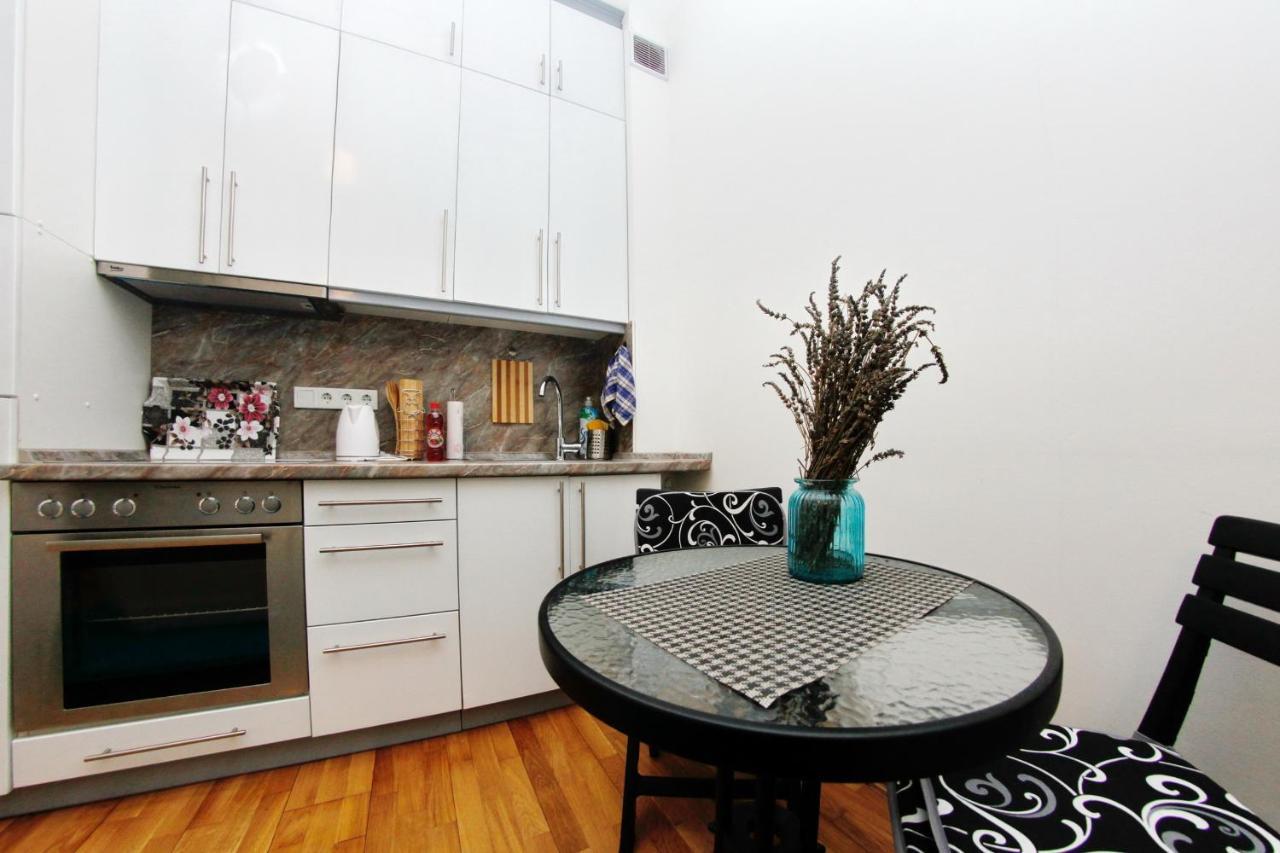 Apartman Centar- Free Parking Apartment Сараево Екстериор снимка